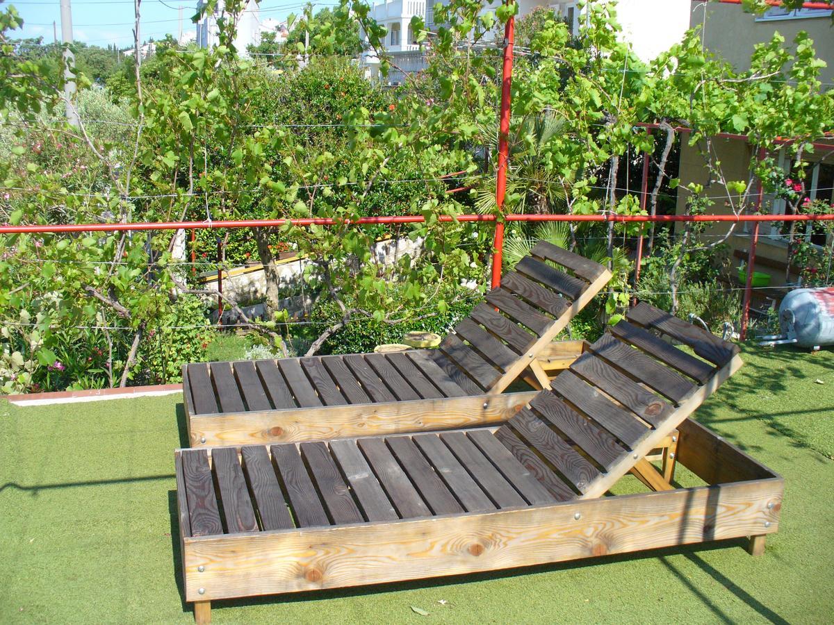 Apartments Maricic 200 Meters From The Beach Novi Vinodolski Buitenkant foto
