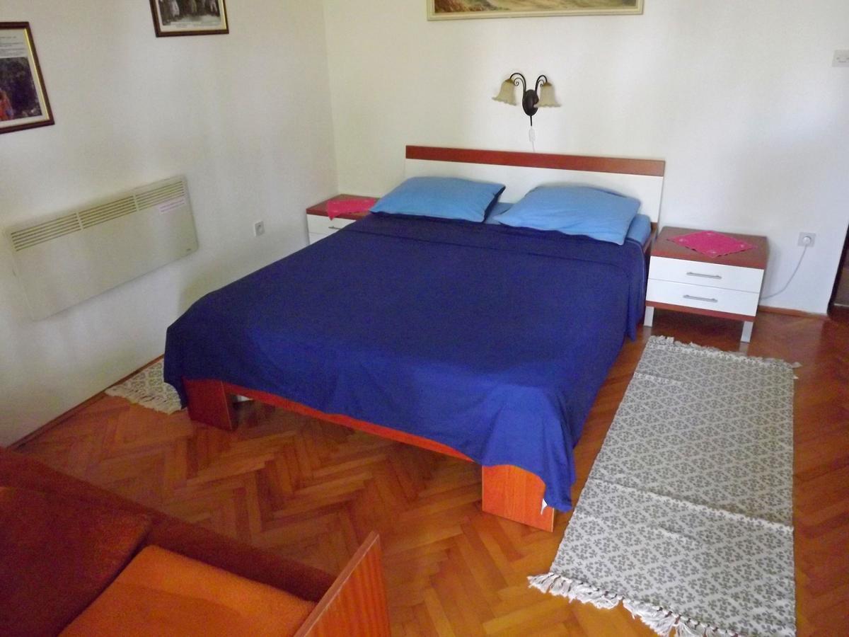 Apartments Maricic 200 Meters From The Beach Novi Vinodolski Buitenkant foto