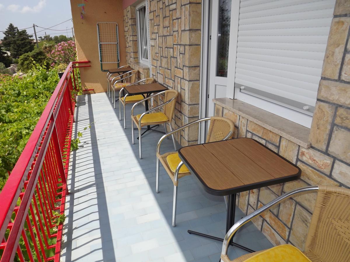 Apartments Maricic 200 Meters From The Beach Novi Vinodolski Buitenkant foto