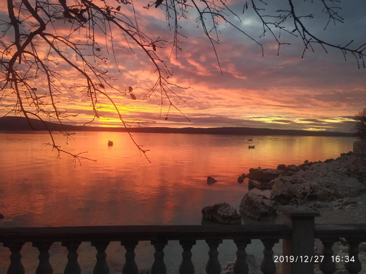 Apartments Maricic 200 Meters From The Beach Novi Vinodolski Buitenkant foto
