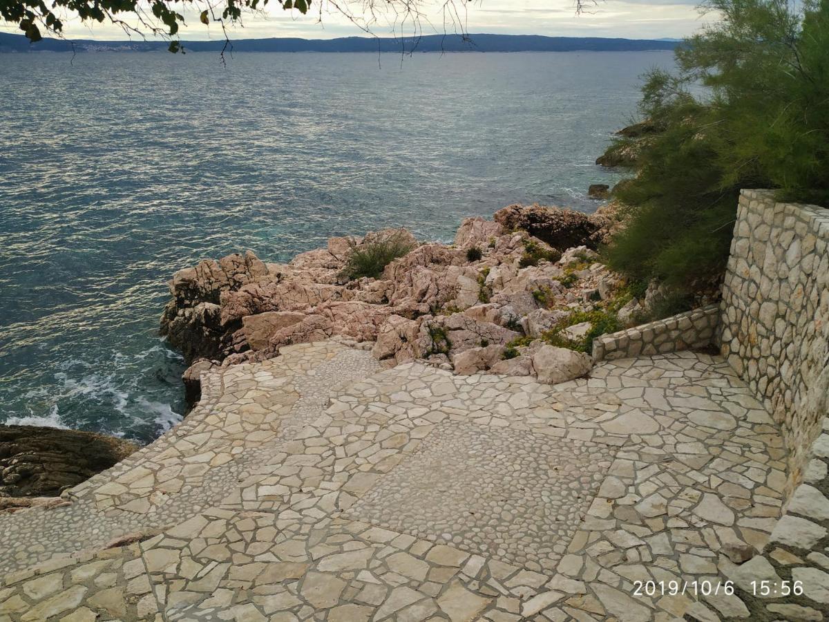 Apartments Maricic 200 Meters From The Beach Novi Vinodolski Buitenkant foto