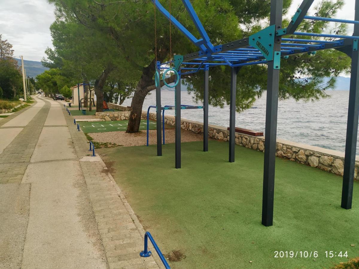 Apartments Maricic 200 Meters From The Beach Novi Vinodolski Buitenkant foto